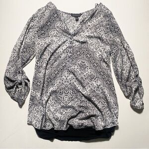 Rock and Republic Woman Black and White Adjustable Sleeve Top Blouse Size M